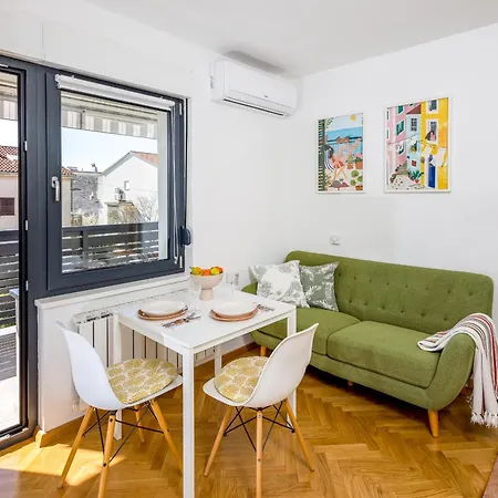 Centrally Located App With Gated Parking-milena 1 Apartment Crikvenica